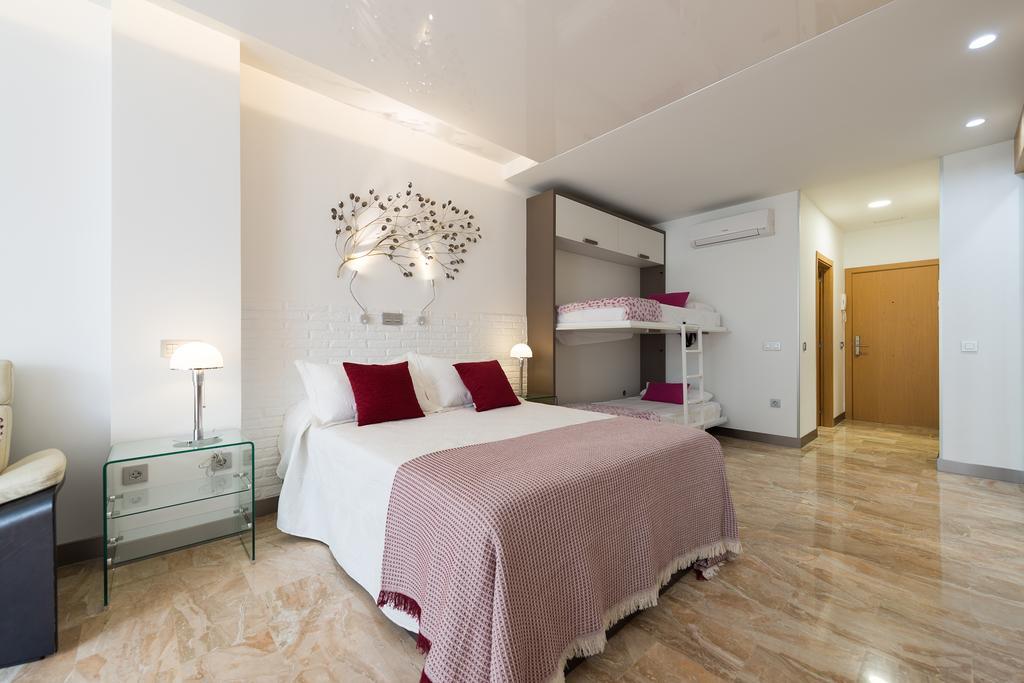 לאס פאלמס דה גראן קנאריה Suites Garden Loft Munch מראה חיצוני תמונה