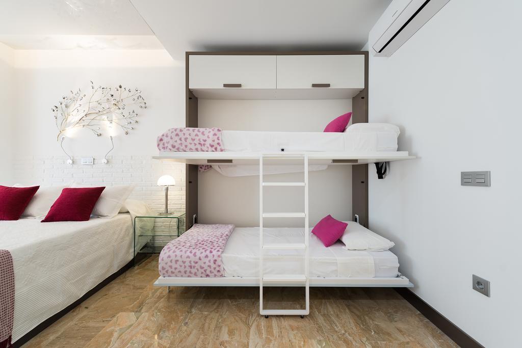 לאס פאלמס דה גראן קנאריה Suites Garden Loft Munch מראה חיצוני תמונה