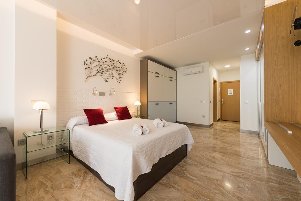 לאס פאלמס דה גראן קנאריה Suites Garden Loft Munch מראה חיצוני תמונה
